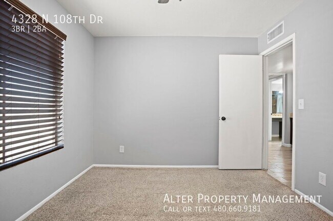 Building Photo - 4328 N 108th Dr