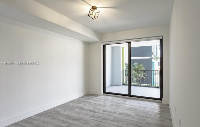 Building Photo - 4400 Sunrise Blvd