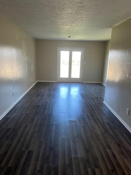 Building Photo - 1707A Cliff Ridge Ct