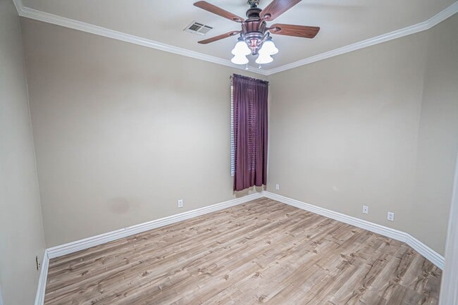 Building Photo - 4-Bedroom Single-Story Home with Solar & RV Parking