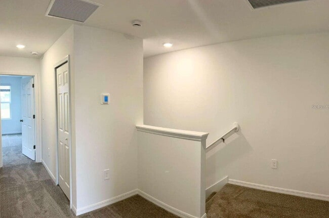 Building Photo - Charming 3-Bedroom Townhome with Private Yard in Clermont