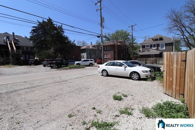 Building Photo - 1619-1623 D Street