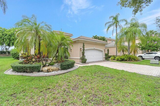 Building Photo - 6041 SW 195th Ave