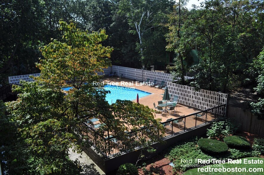 Building Photo - 101 Monmouth St