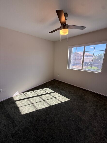 Building Photo - 8868 W Greer Ave