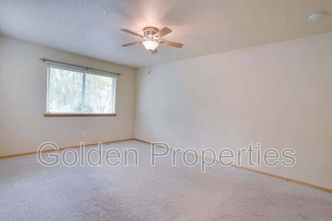 Building Photo - 3045 W Thorndale Loop