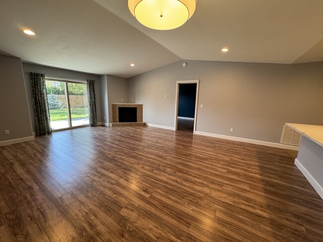 Building Photo - 26 Meriwether Ave