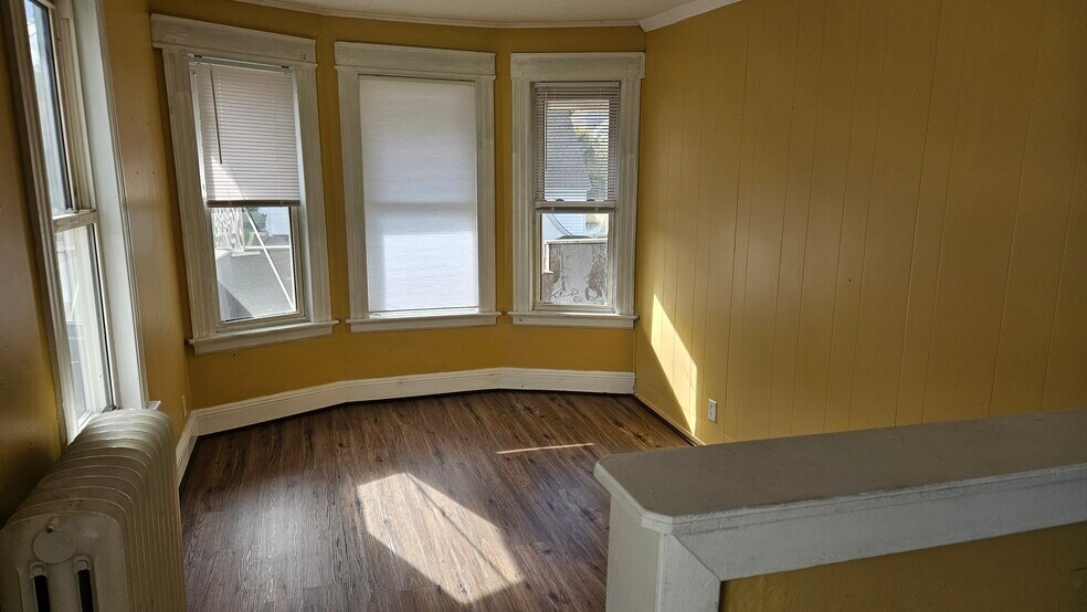 Living room - 51 Norman St
