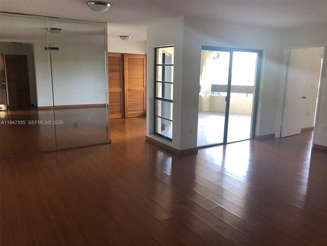 Building Photo - 8850 SW 123rd Ct