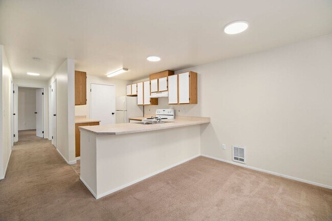 Interior Photo - ?North Creek Townhomes – Spacious Homes in...