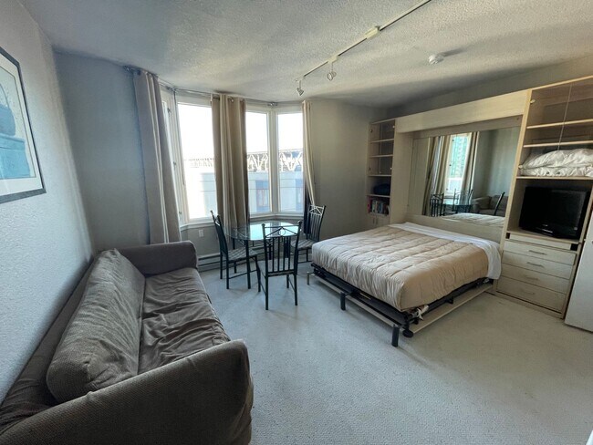 Building Photo - San Francisco furnished, High-floor studio...