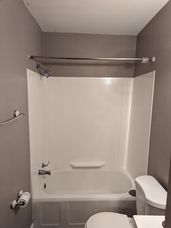 Building Photo - 213 W Vernon Ave