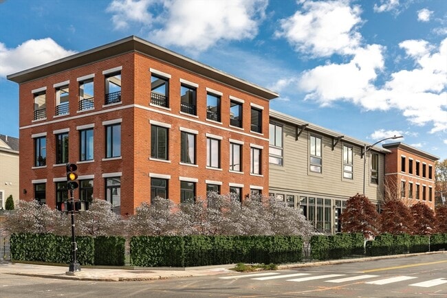 Building Photo - 312 Putnam Ave
