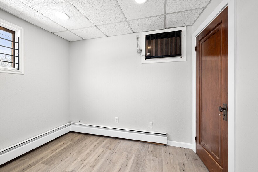 Building Photo - 137 Sandy Bottom Rd