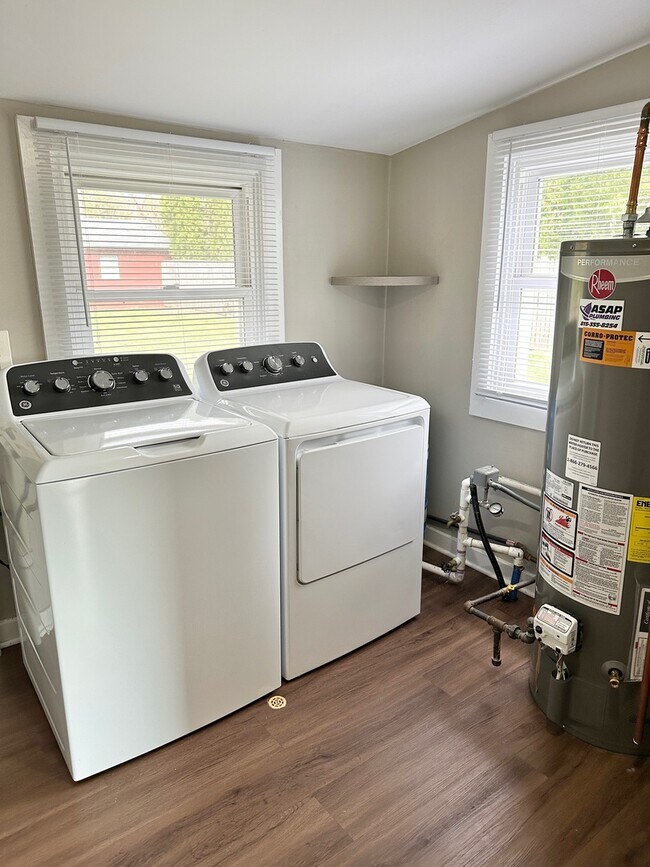 Building Photo - 11408 IL-120