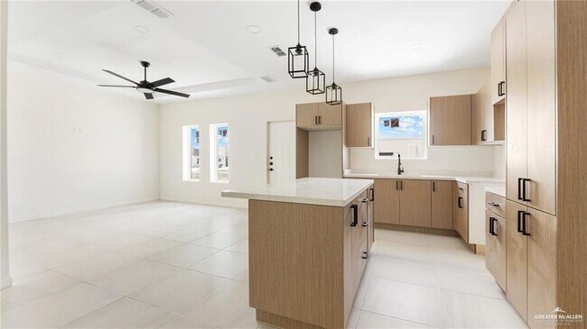 Building Photo - 2609 Bald Cypress Dr