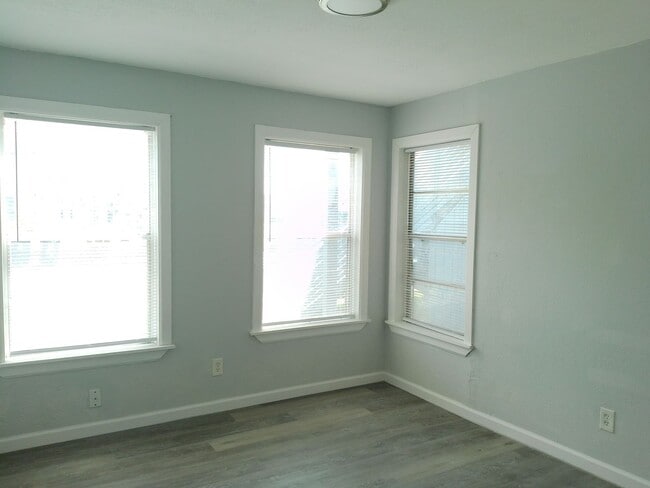 Building Photo - 829 Indiana Ave