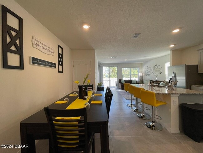 Building Photo - 17 Bella Oaks Dr