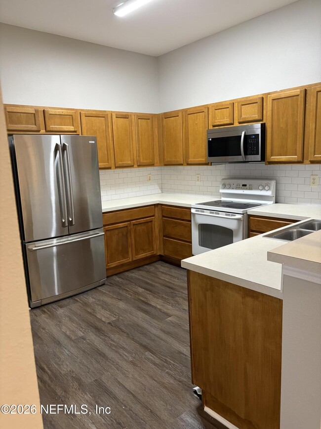 Building Photo - 6099 Maggies Cir