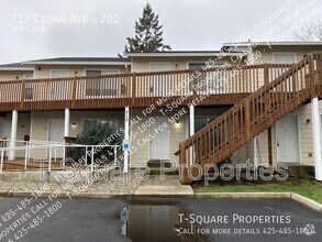 Building Photo - 717 Cedar Ave