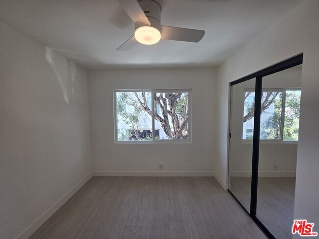 Building Photo - 1411 Innes Pl