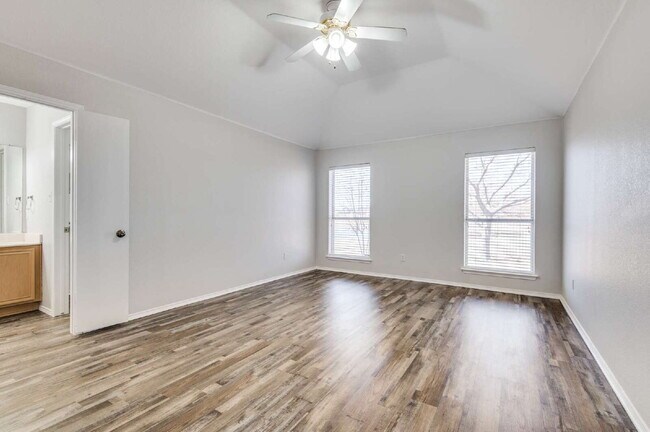 Building Photo - Beautiful 4BD Home with Pond Views & Covered Patio