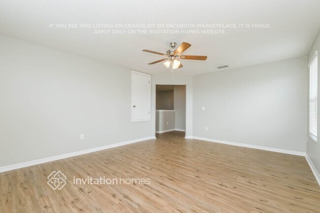 Building Photo - 1808 Oak Pond St