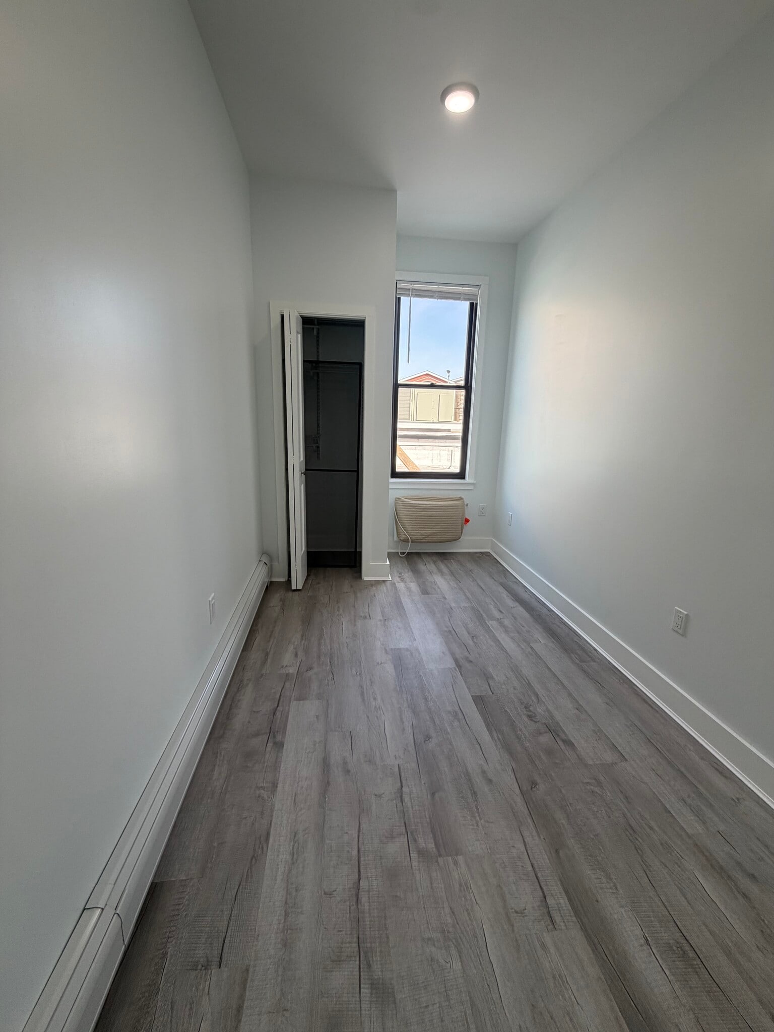 Building Photo - 6720 Kennedy Blvd W