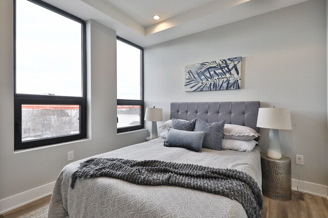 Building Photo - 1612 Cambridge St