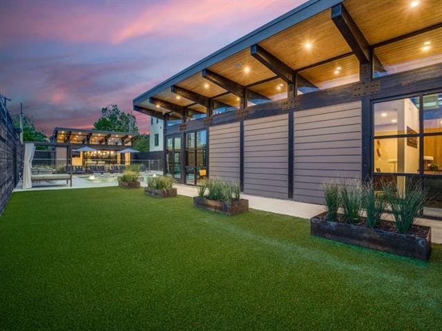 Building Photo - 1312 N Prairie Ave