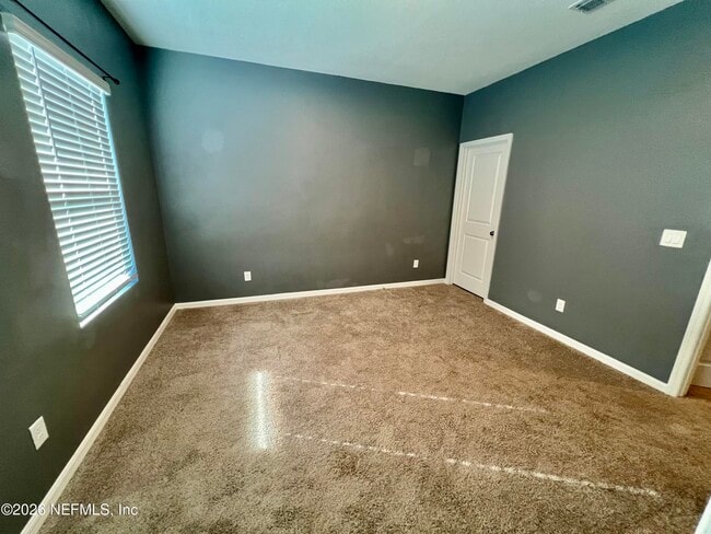 Building Photo - 233 Annies Pl