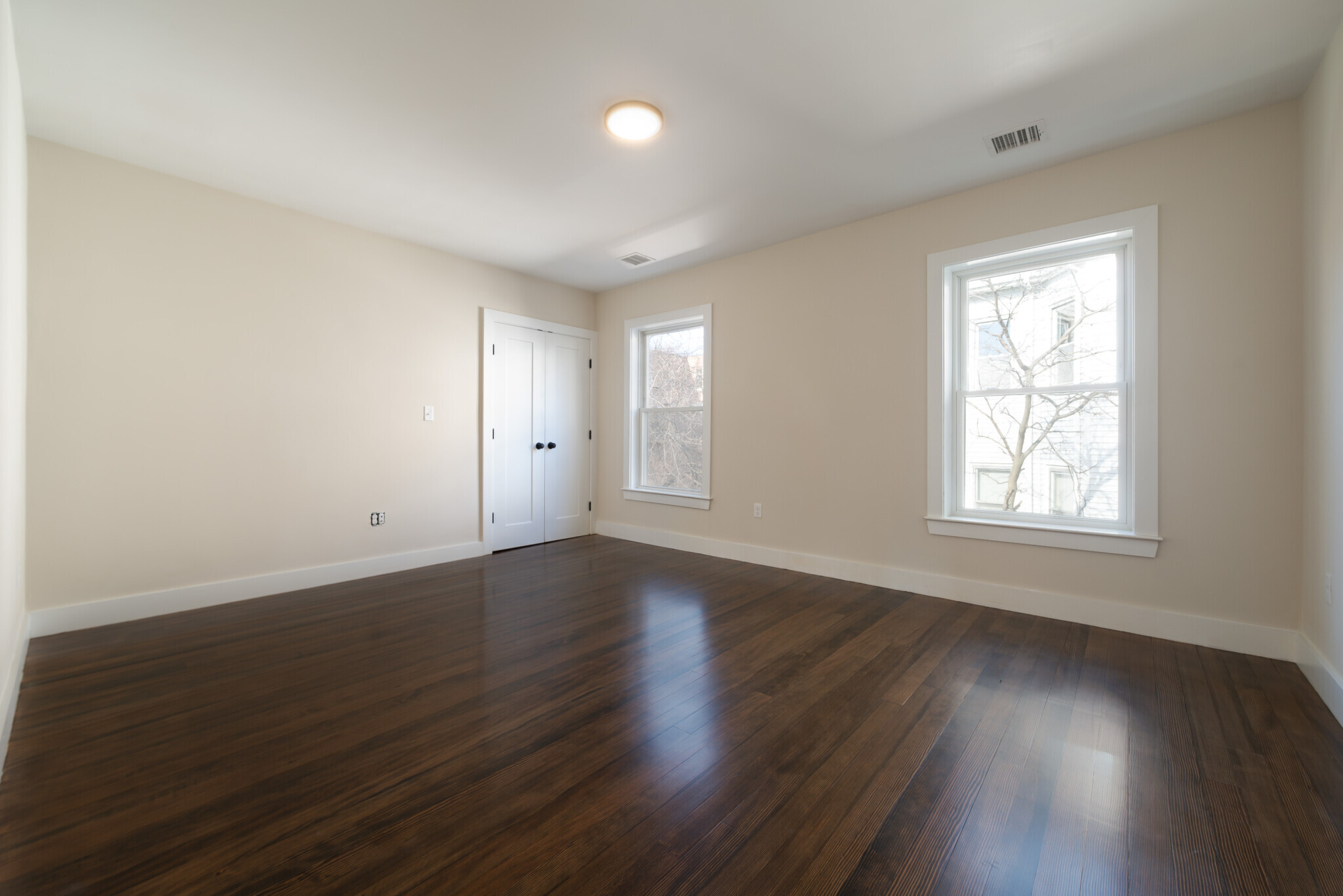 Building Photo - 19 Playstead Rd