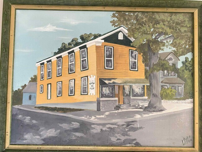 Building Photo - 6019 Main St