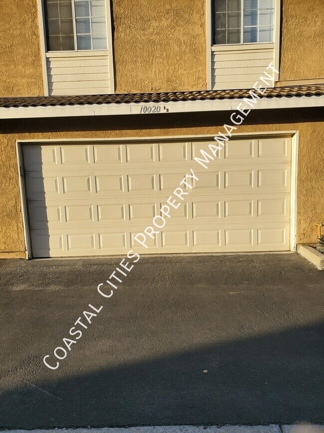 Building Photo - 10020 1/2 Base Line Rd-1