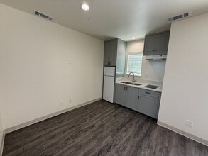 Building Photo - Free Month of Rent for Move in before Dec 1st - Brand New Ground Level Studio