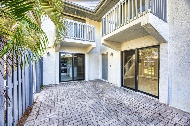 Building Photo - 17455 Overhill Dr