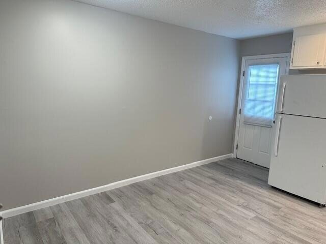Building Photo - 2075 Clingan Dr NW