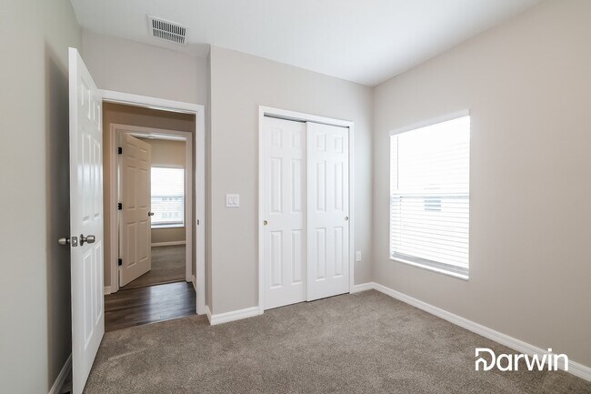 Building Photo - 307 Granite Pl