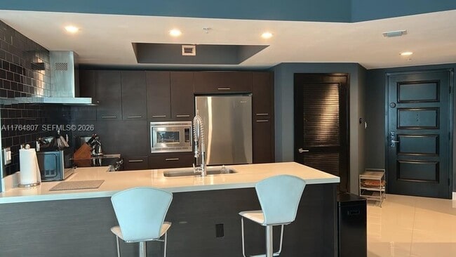 Building Photo - 250 Sunny Isles Blvd