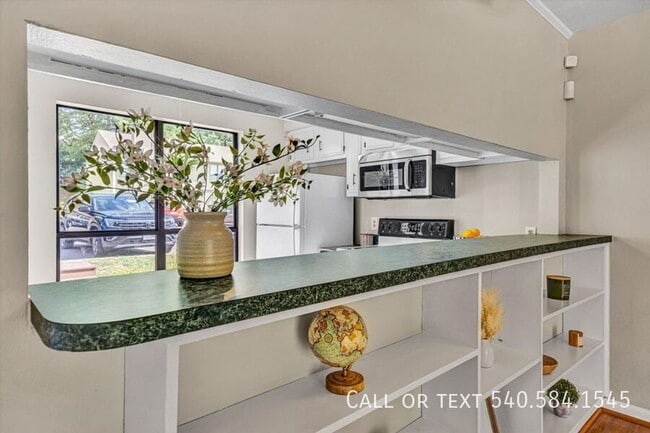 Building Photo - 7311 Maple Ct SW