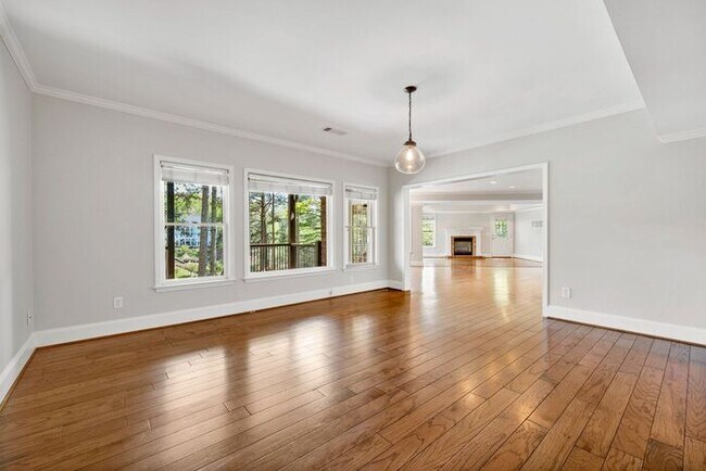 Building Photo - 7015 Blackthorn Ln