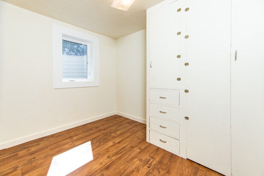 3rd bedroom - 318 Saint Onge St