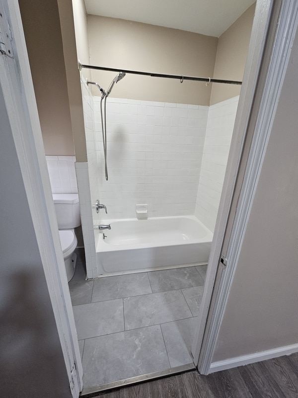 Building Photo - 2938 W Susquehanna Ave