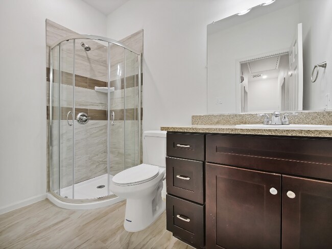 Building Photo - 2802 Shaver St