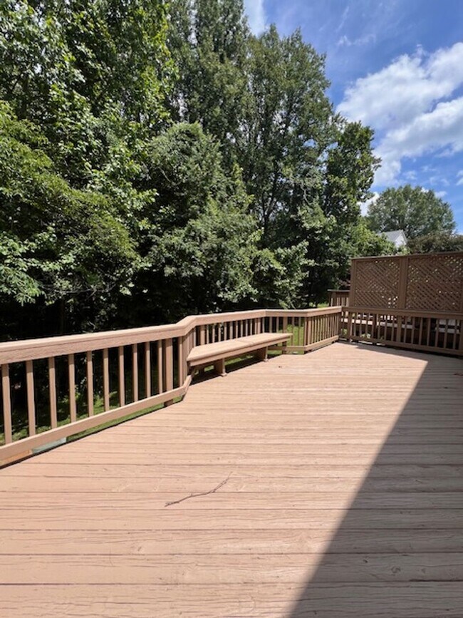 Building Photo - 3901 Kathryn Jean Ct