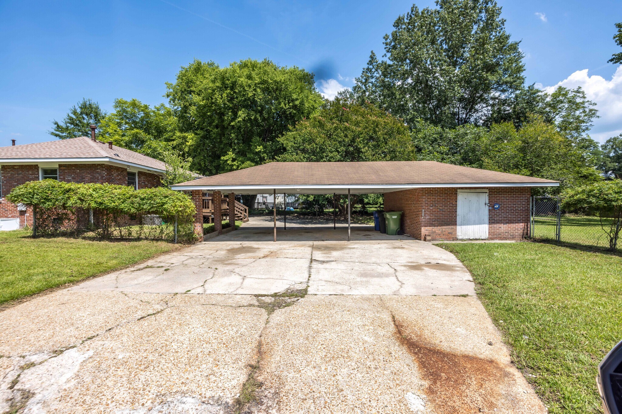 Building Photo - 3824 Forrest Rd