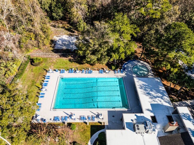 Building Photo - Gorgeous 1/1 Condo in Winter Springs ~ Upd...