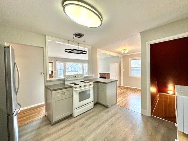 Building Photo - 1309 E 37th Ave