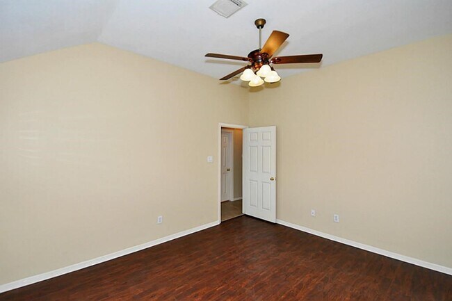 Building Photo - 8715 Charity St