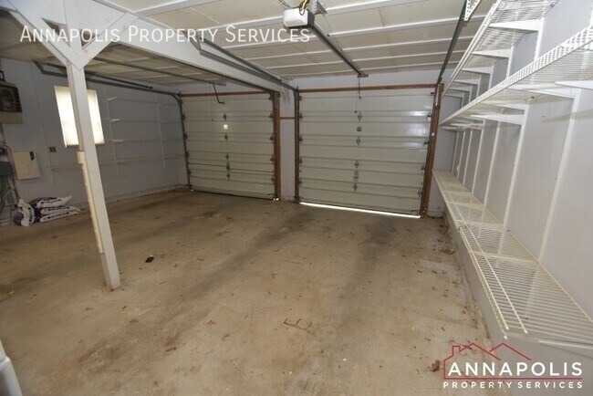 Building Photo - 7809 Locust Wood Rd